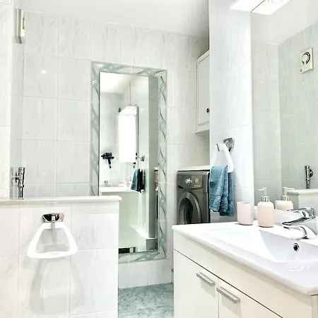 公寓 With A Sea View 丰希罗拉