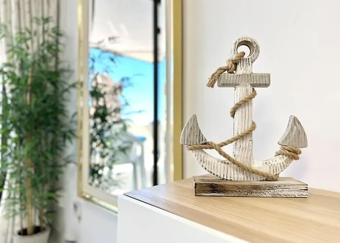 With A Sea View フエンヒロラ