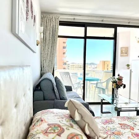 With A Sea View 公寓 丰希罗拉